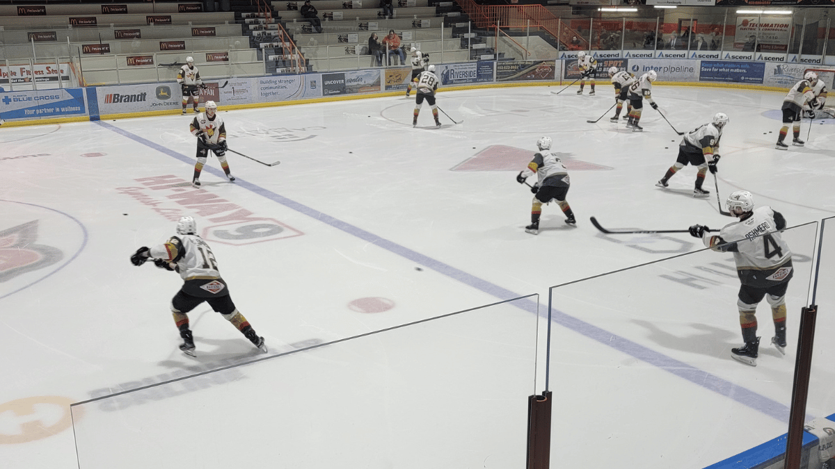 Brooks Bandits defeat Whitecourt Wolverines